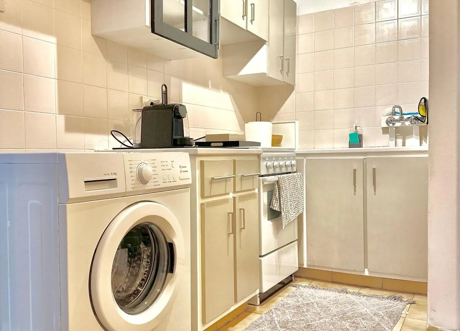 Sea And Lake Breeze 1Br Apt ラルナカ アパート
