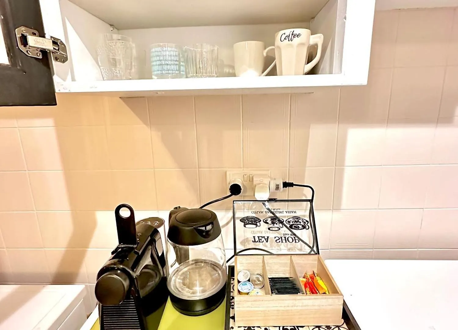 Sea And Lake Breeze 1Br Apt ラルナカ アパート