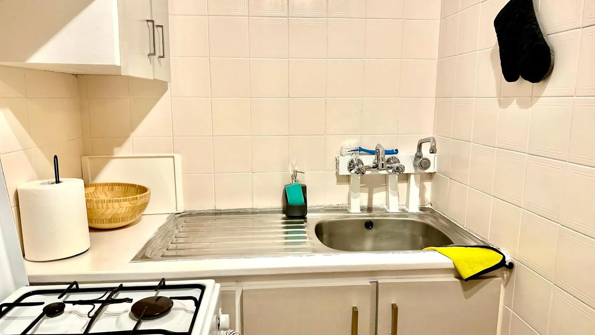 Sea And Lake Breeze 1Br Apt ラルナカ 0*,